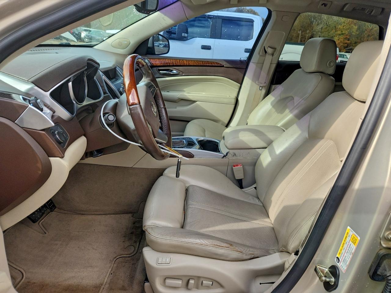2010 CADILLAC SRX