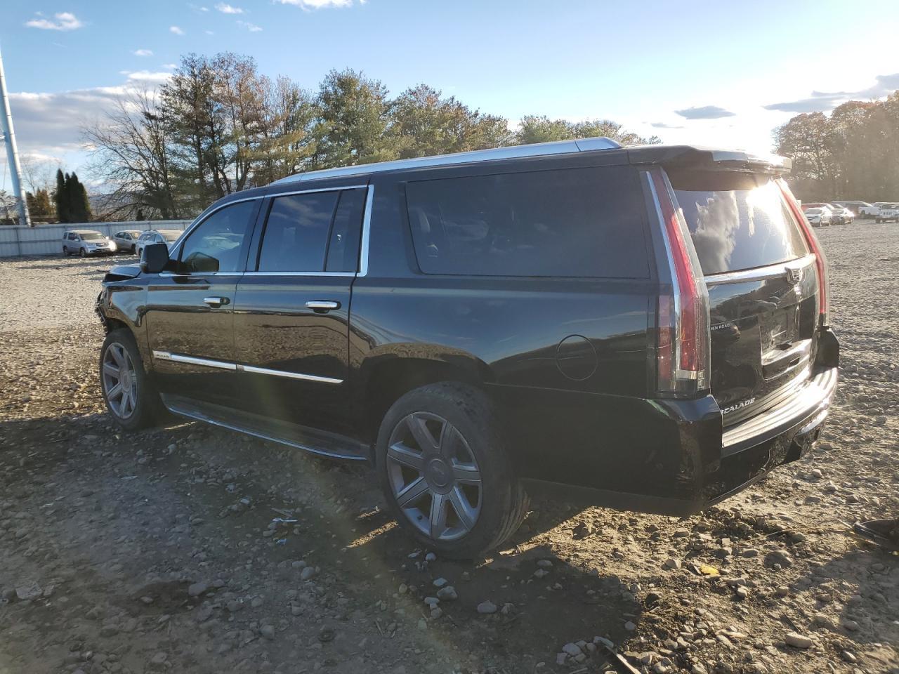 2017 CADILLAC Escalade ESV