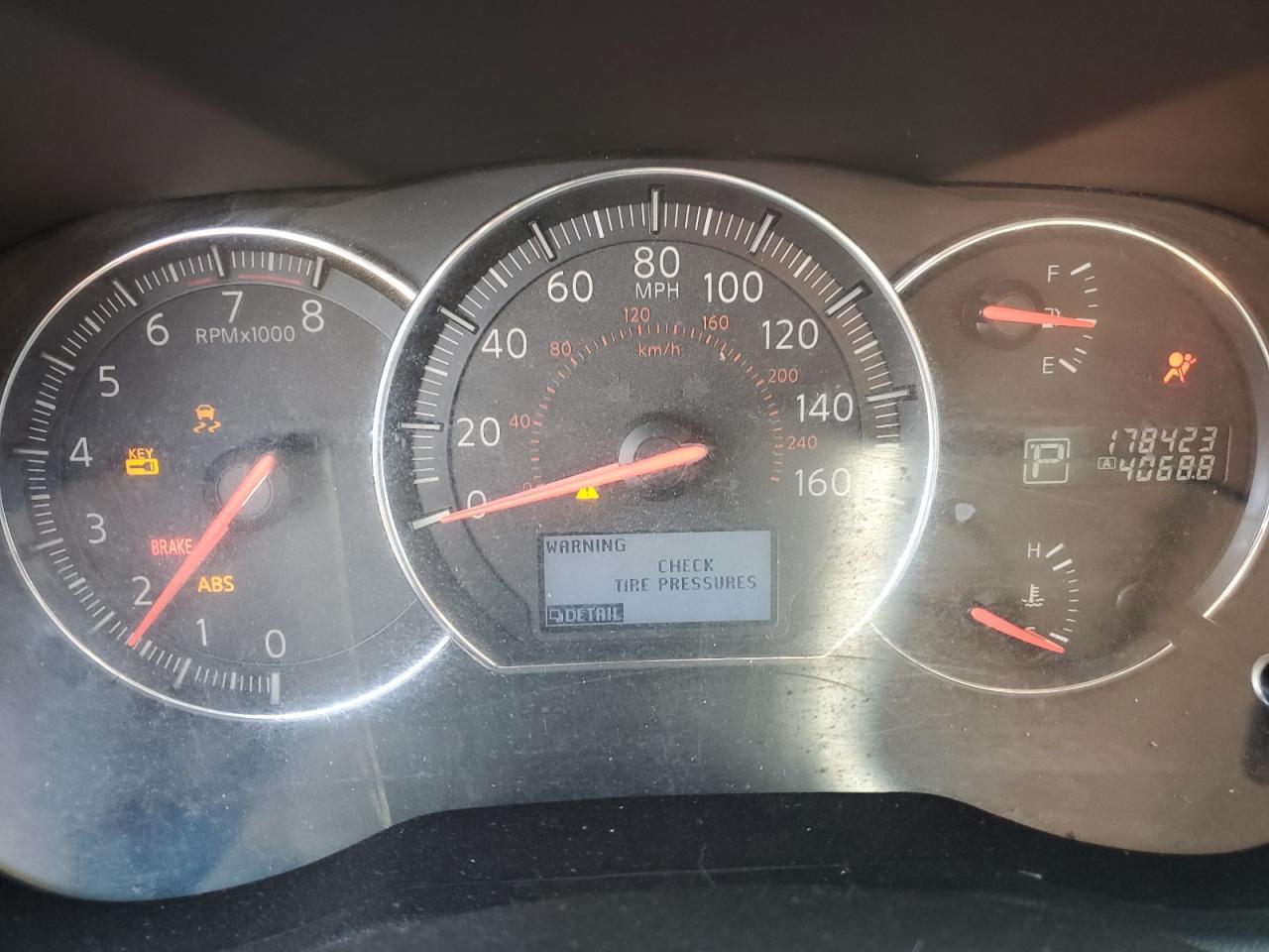 2014 NISSAN Maxima