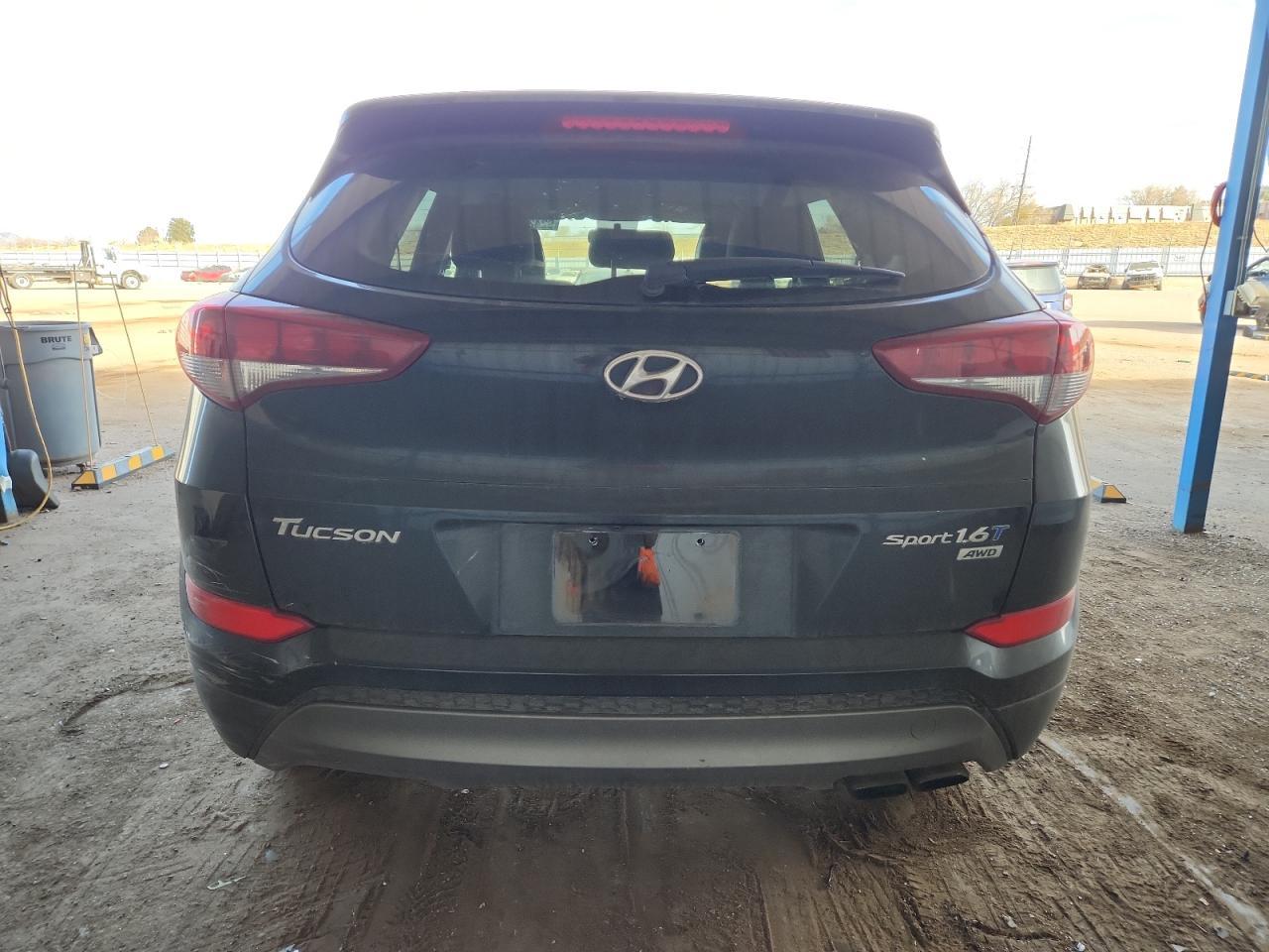 2016 HYUNDAI TUCSON