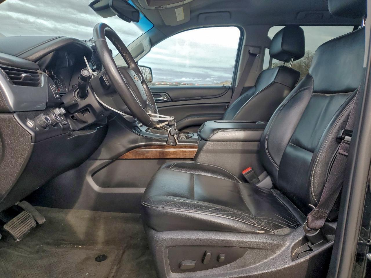 2015 CHEVROLET Suburban