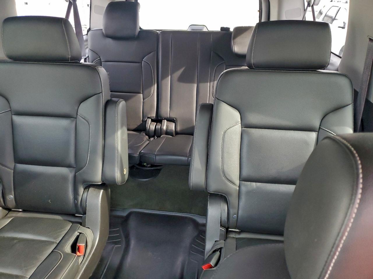 2015 CHEVROLET Suburban