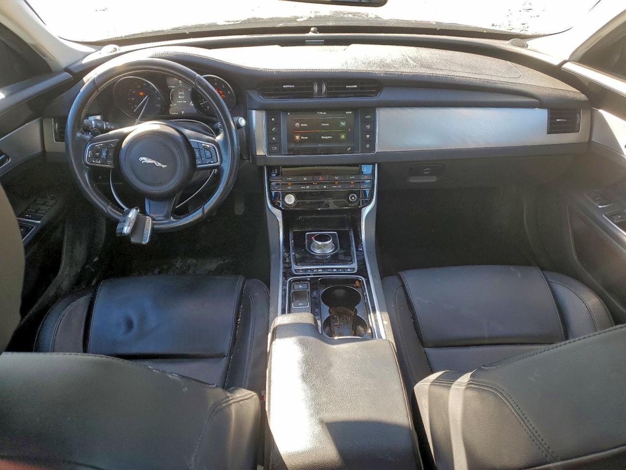 2016 JAGUAR XF