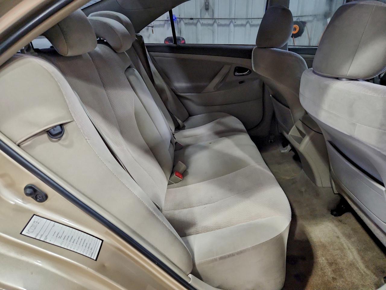 2011 TOYOTA CAMRY