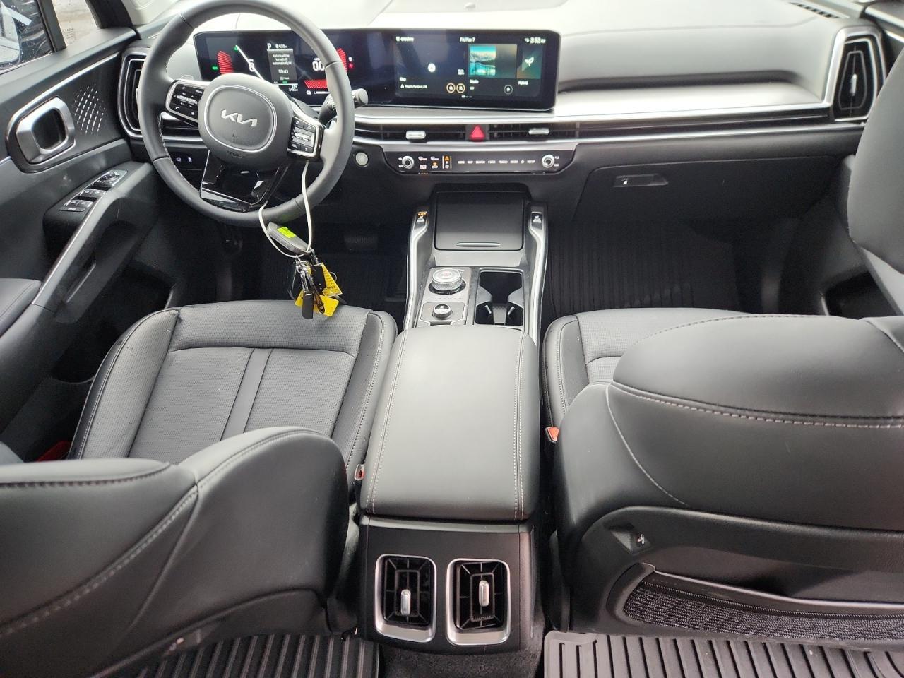 2025 KIA SORENTO