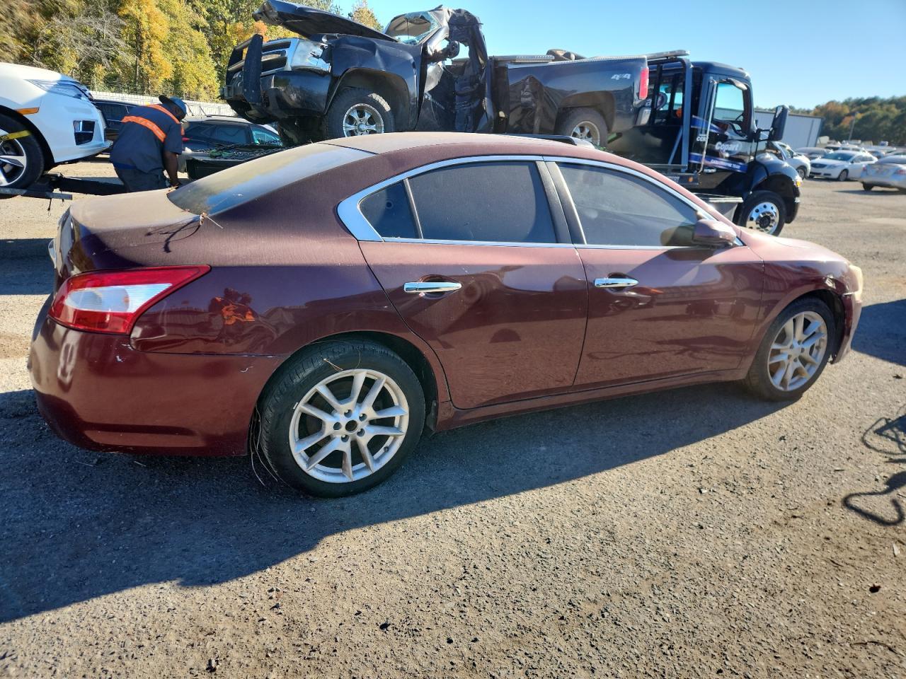 2011 NISSAN Maxima