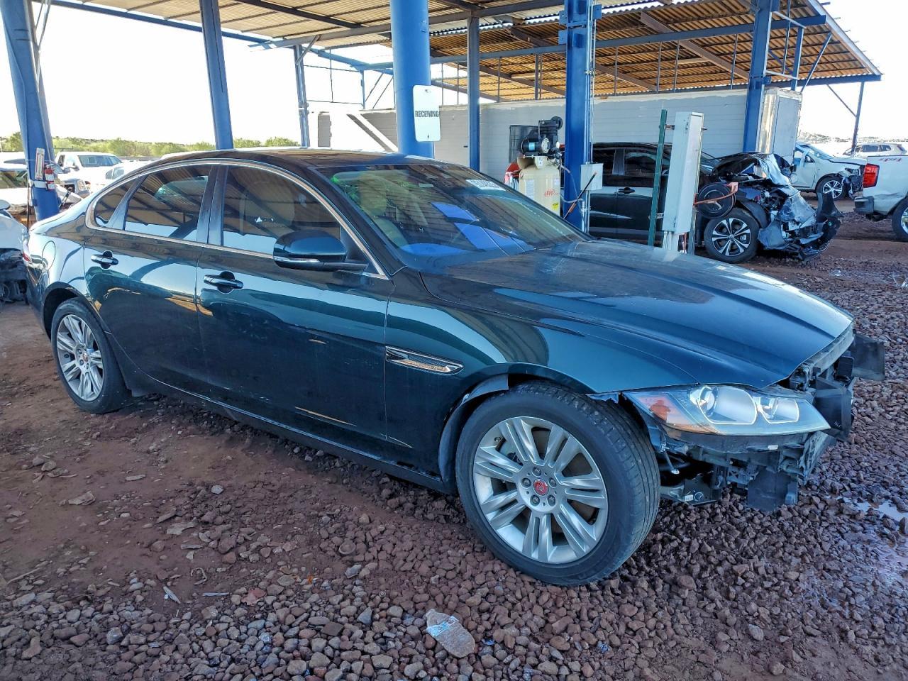 2017 JAGUAR XF