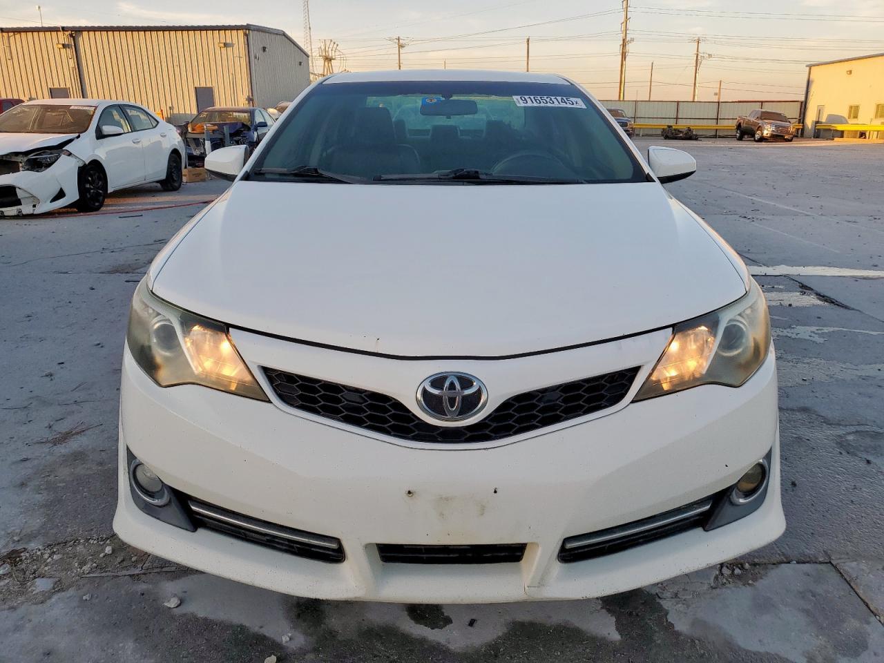 2014 TOYOTA CAMRY