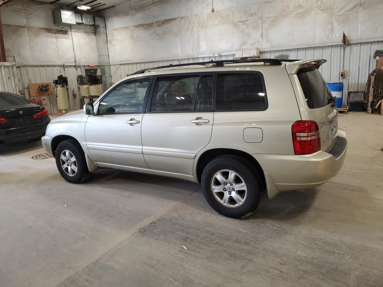 2003 TOYOTA HIGHLANDER