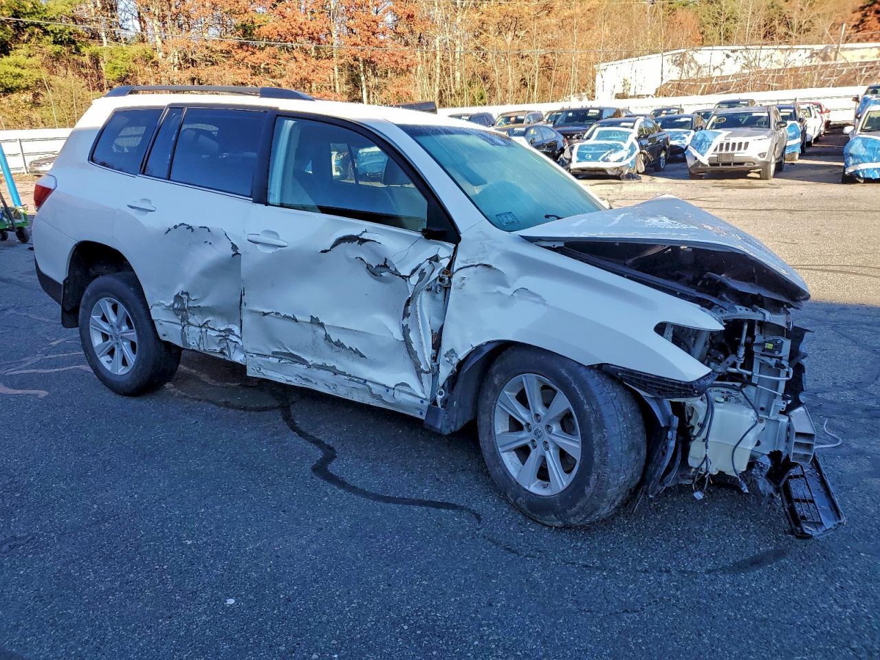 2013 TOYOTA HIGHLANDER