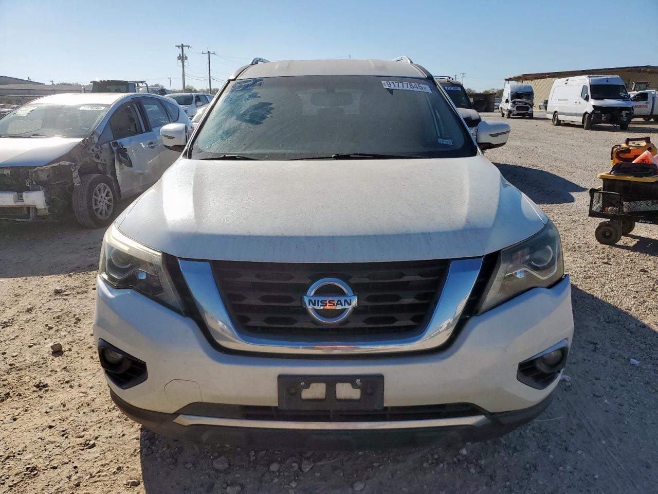 2017 NISSAN PATHFINDER