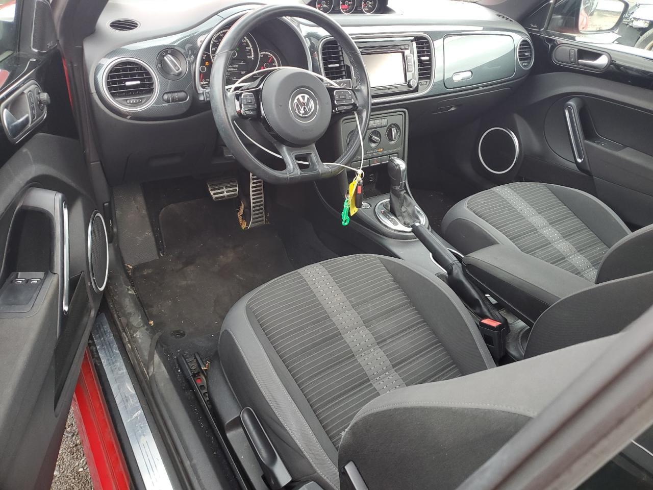 2013 VOLKSWAGEN Beetle