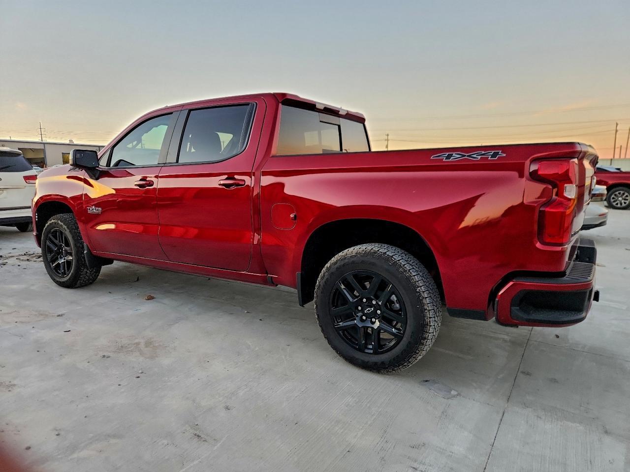 2025 CHEVROLET Silverado