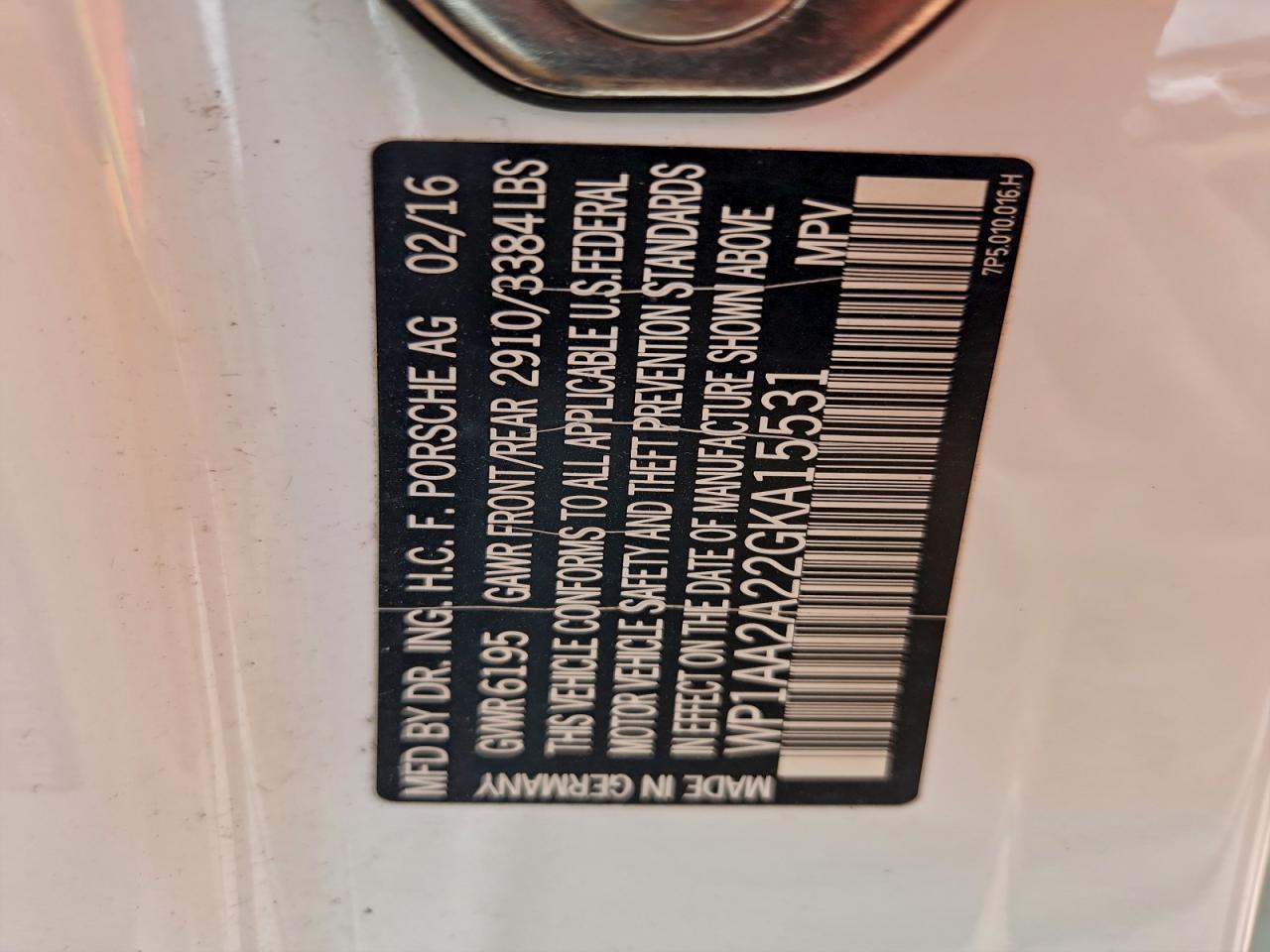 2016 PORSCHE CAYENNE