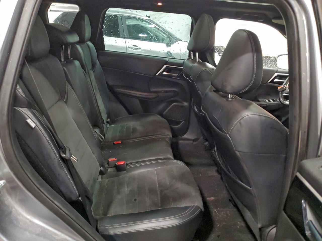 2022 MITSUBISHI outlander