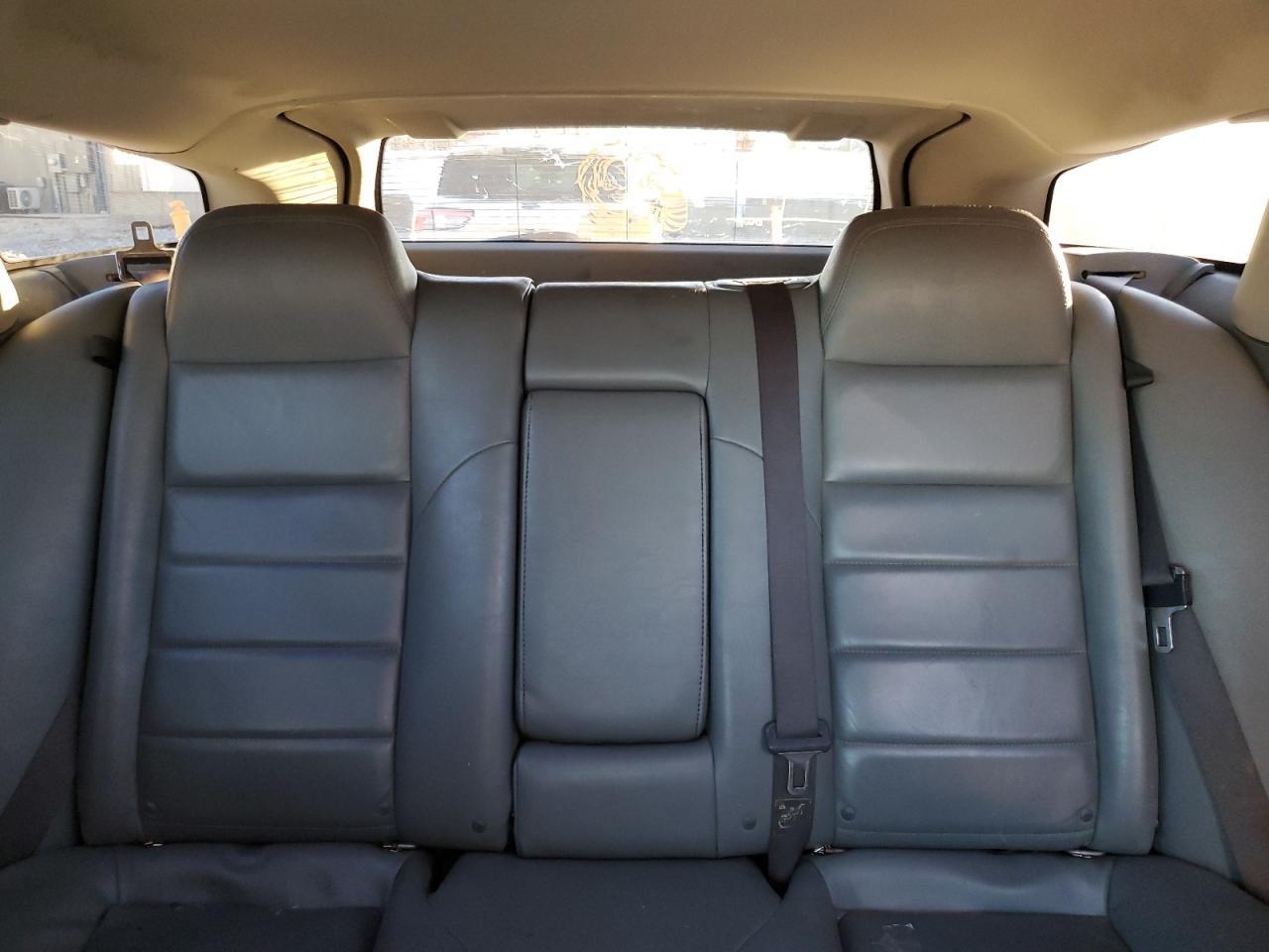 2005 DODGE MAGNUM