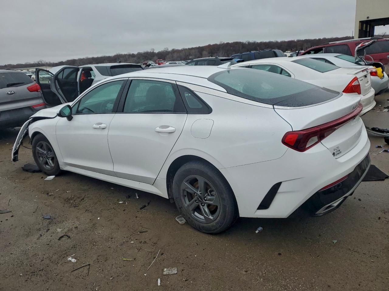 2023 KIA K5