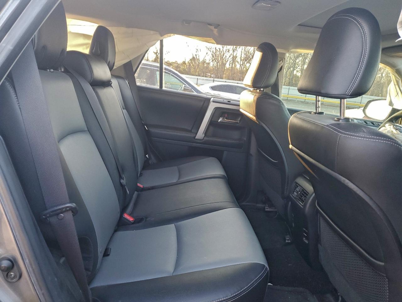 2015 TOYOTA 4Runner