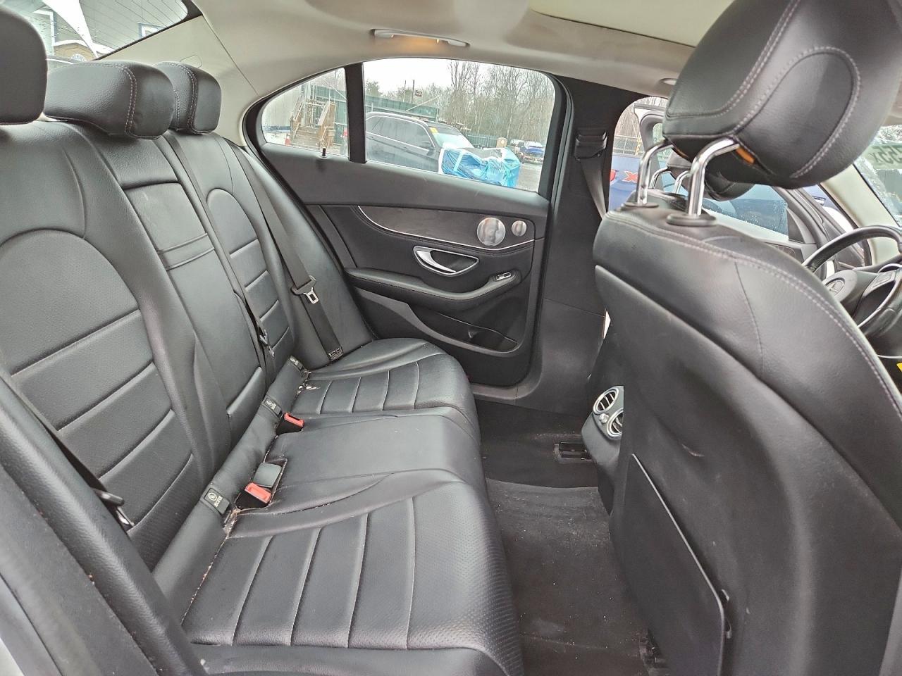 2015 MERCEDES-BENZ C-CLASS