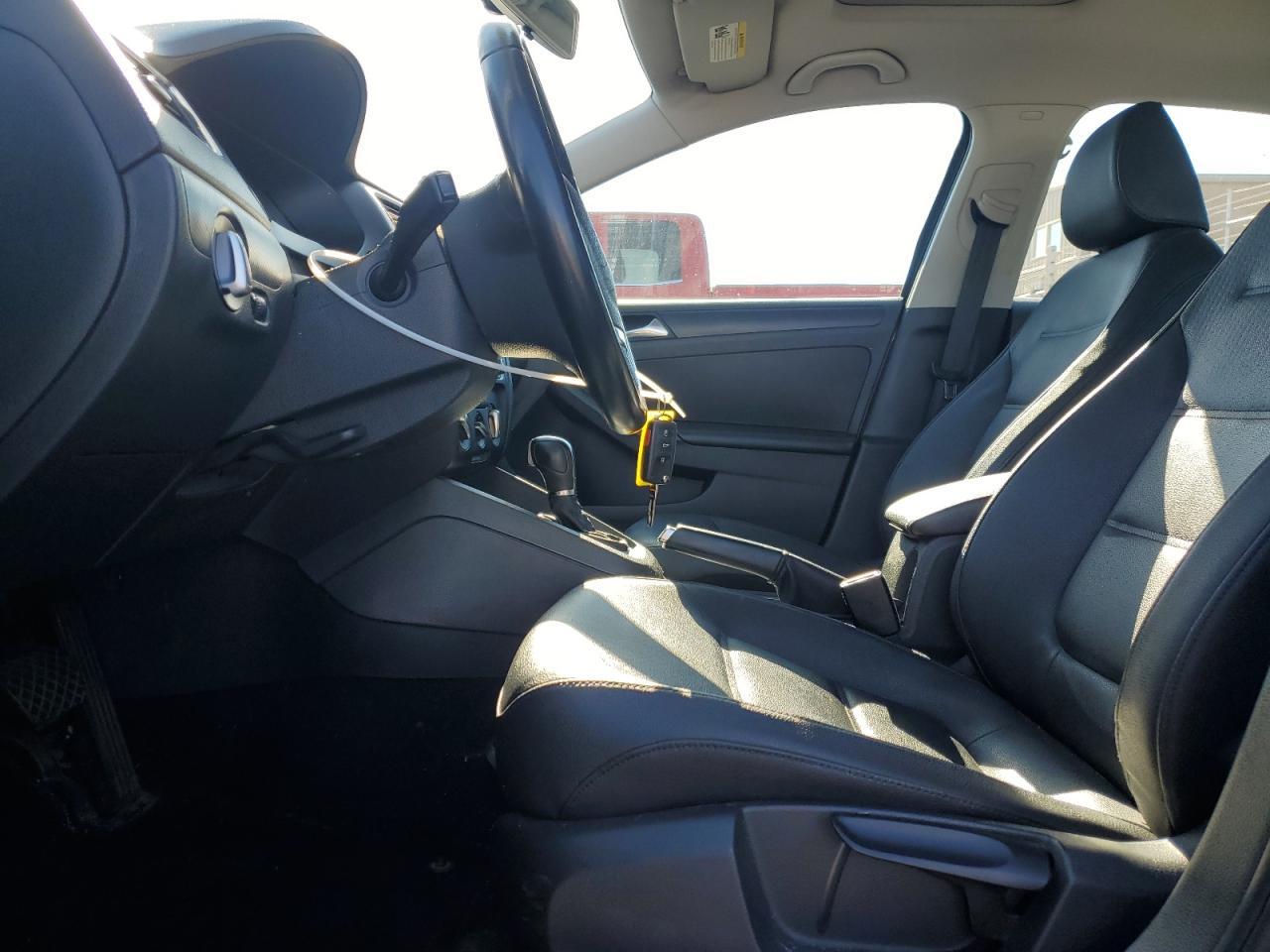 2012 VOLKSWAGEN JETTA