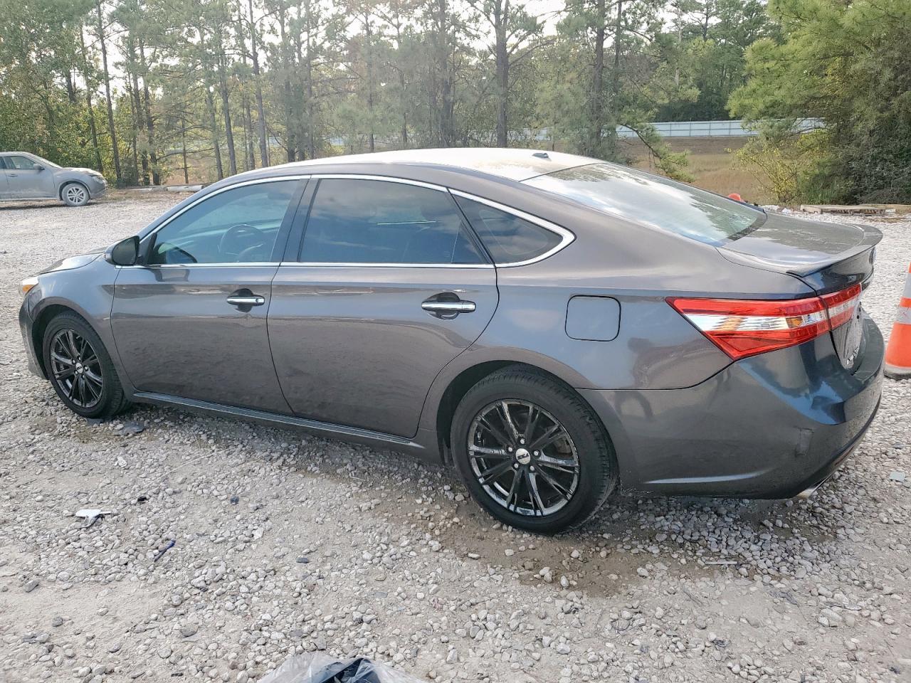 2015 TOYOTA Avalon