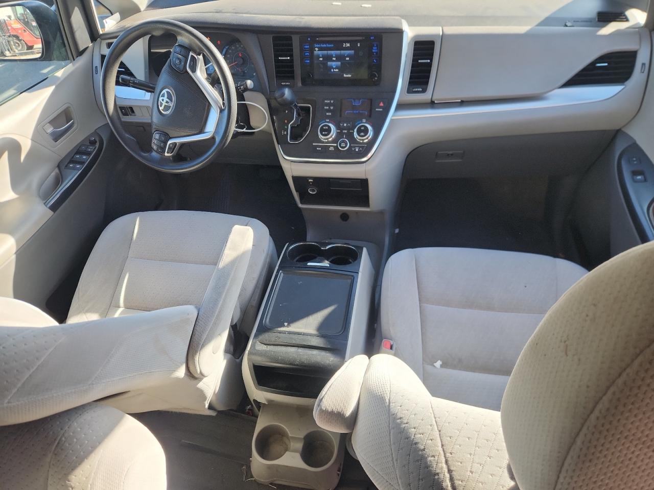 2015 TOYOTA SIENNA