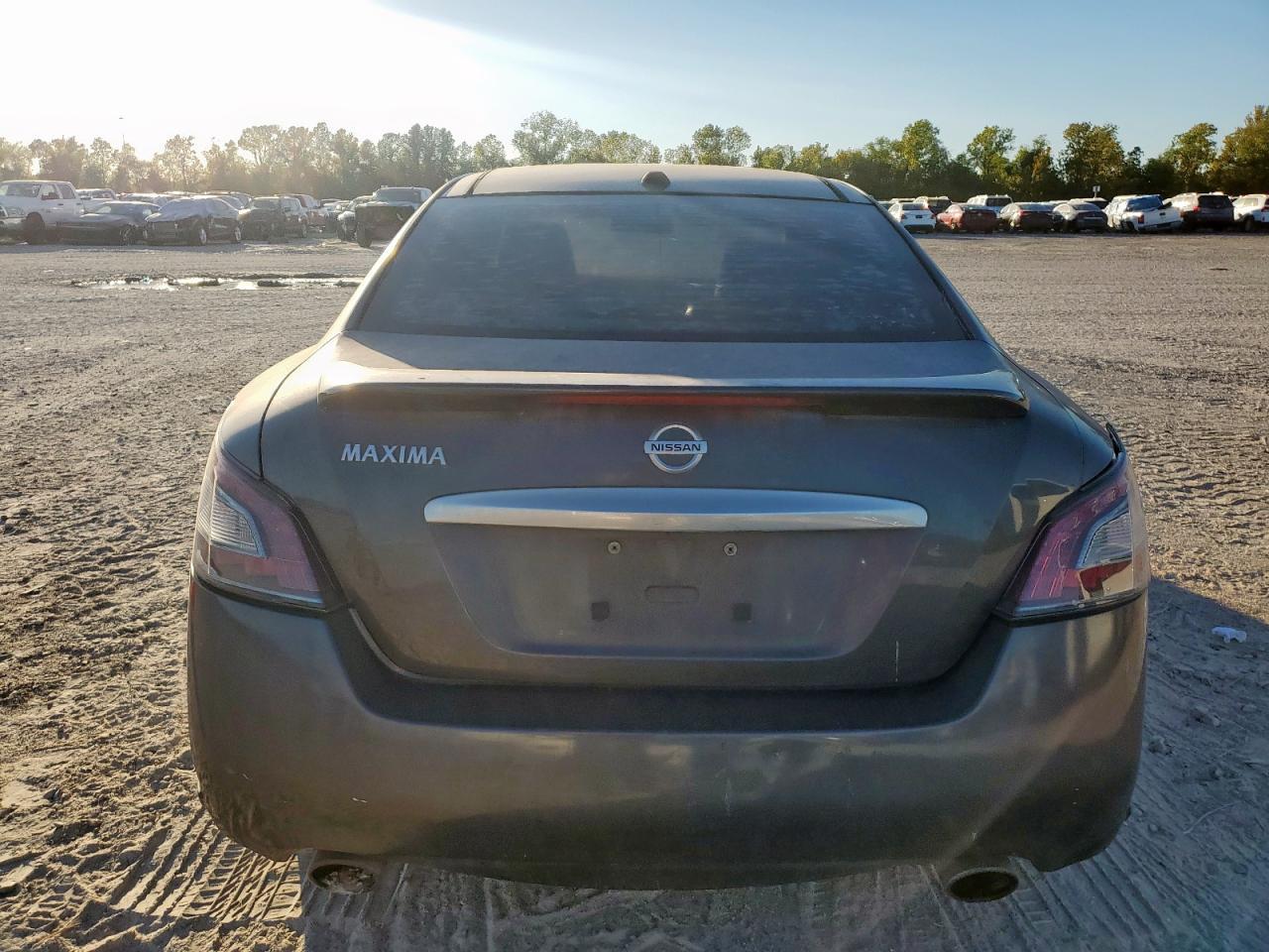 2012 NISSAN Maxima
