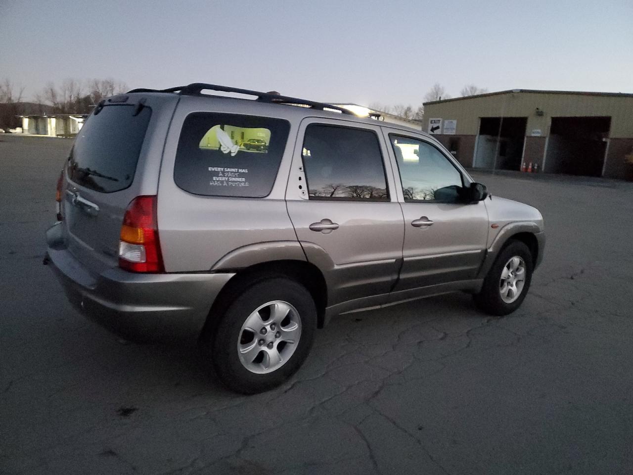2002 MAZDA Tribute