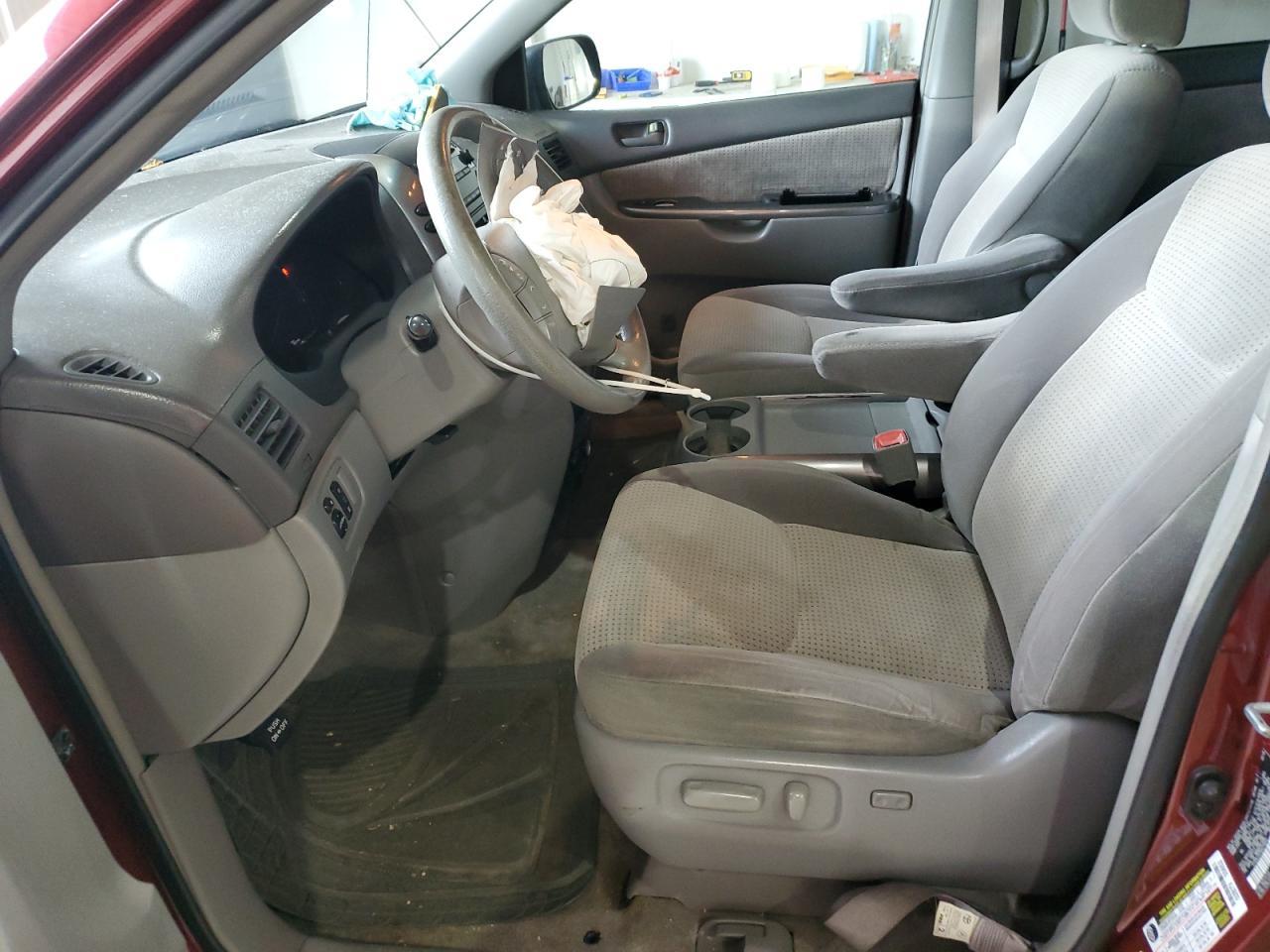 2008 TOYOTA SIENNA