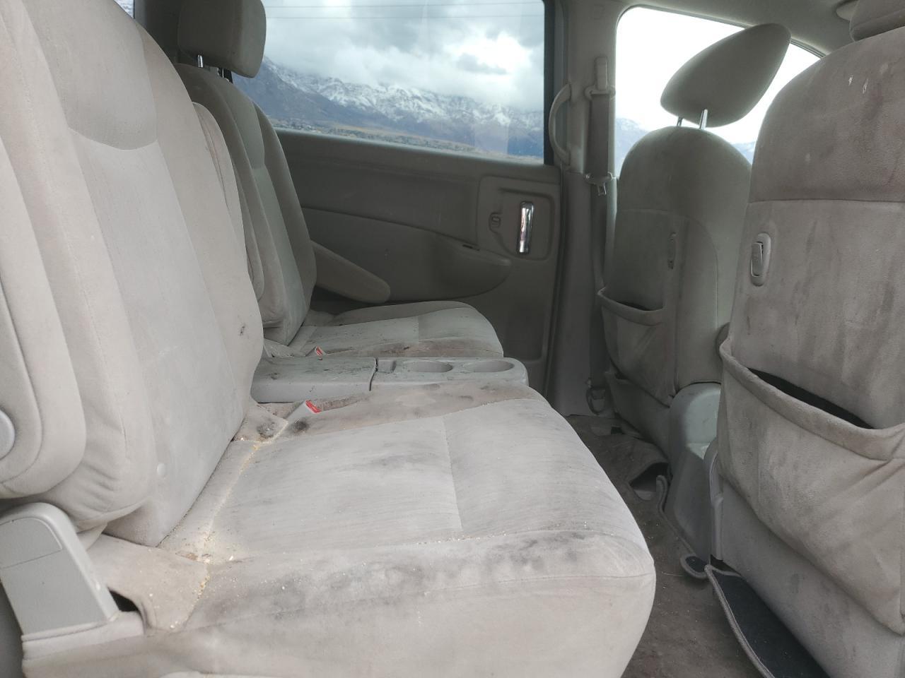 2017 NISSAN Quest