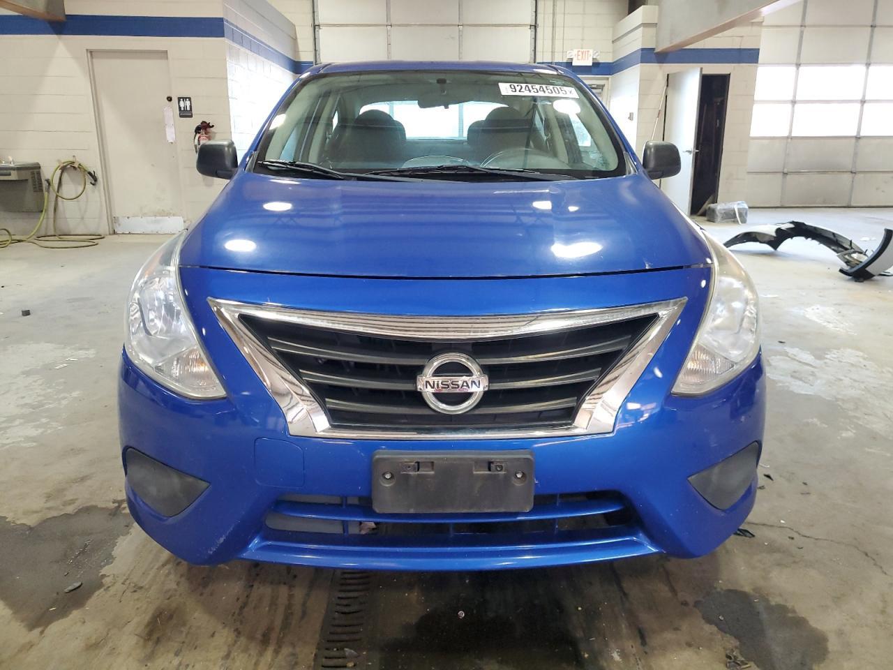 2015 NISSAN VERSA