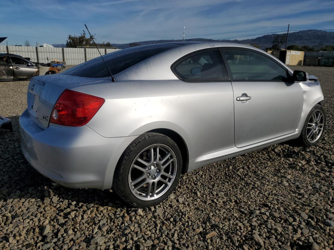 2006 TOYOTA SCION