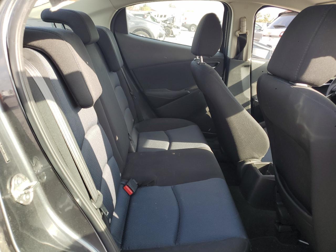 2017 TOYOTA YARIS