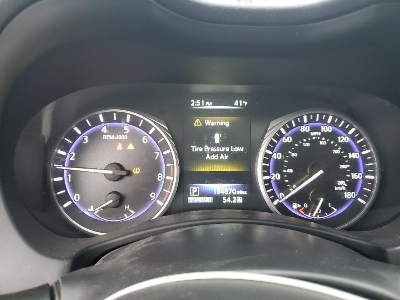 2015 INFINITI Q50