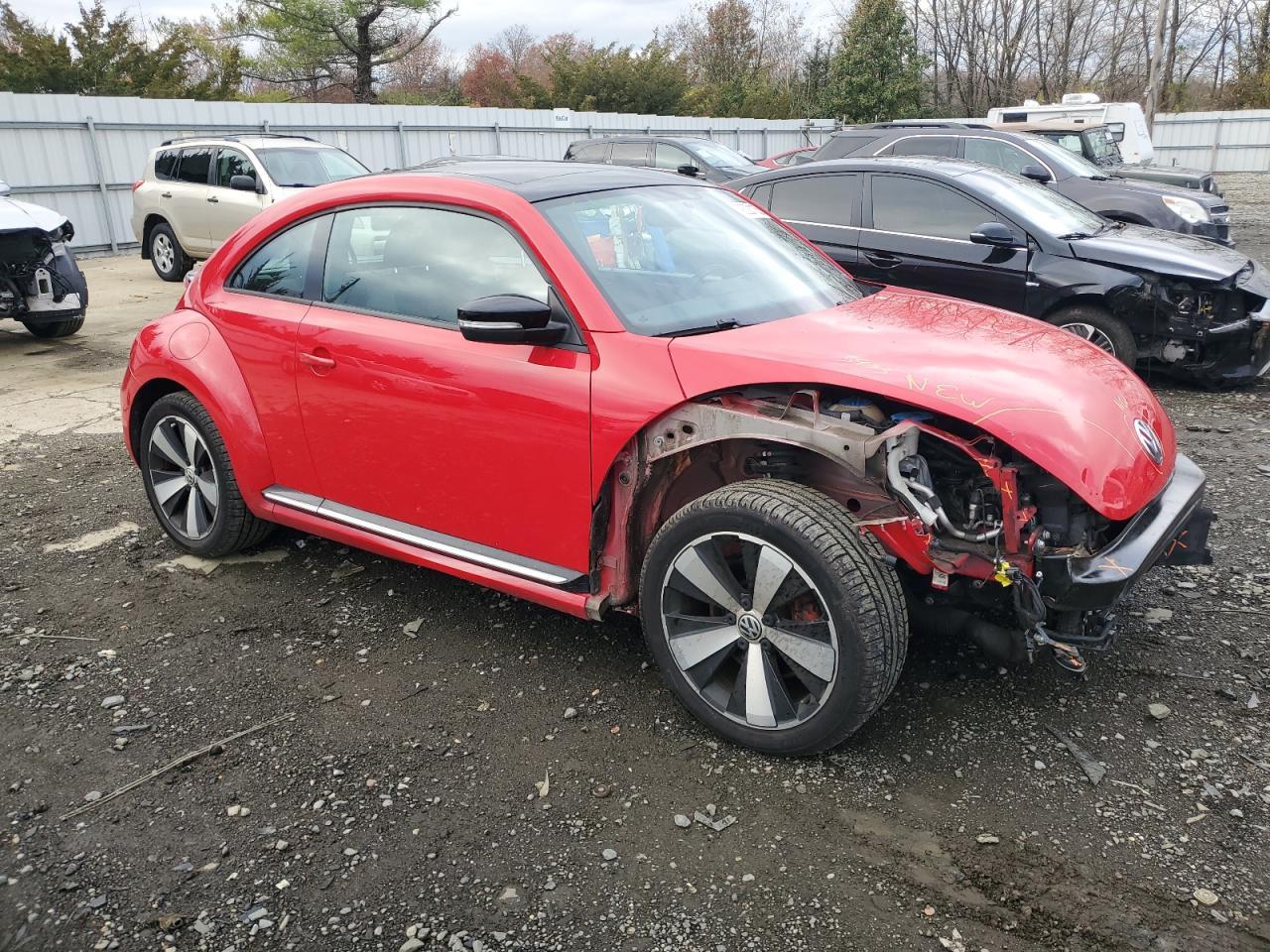2013 VOLKSWAGEN Beetle
