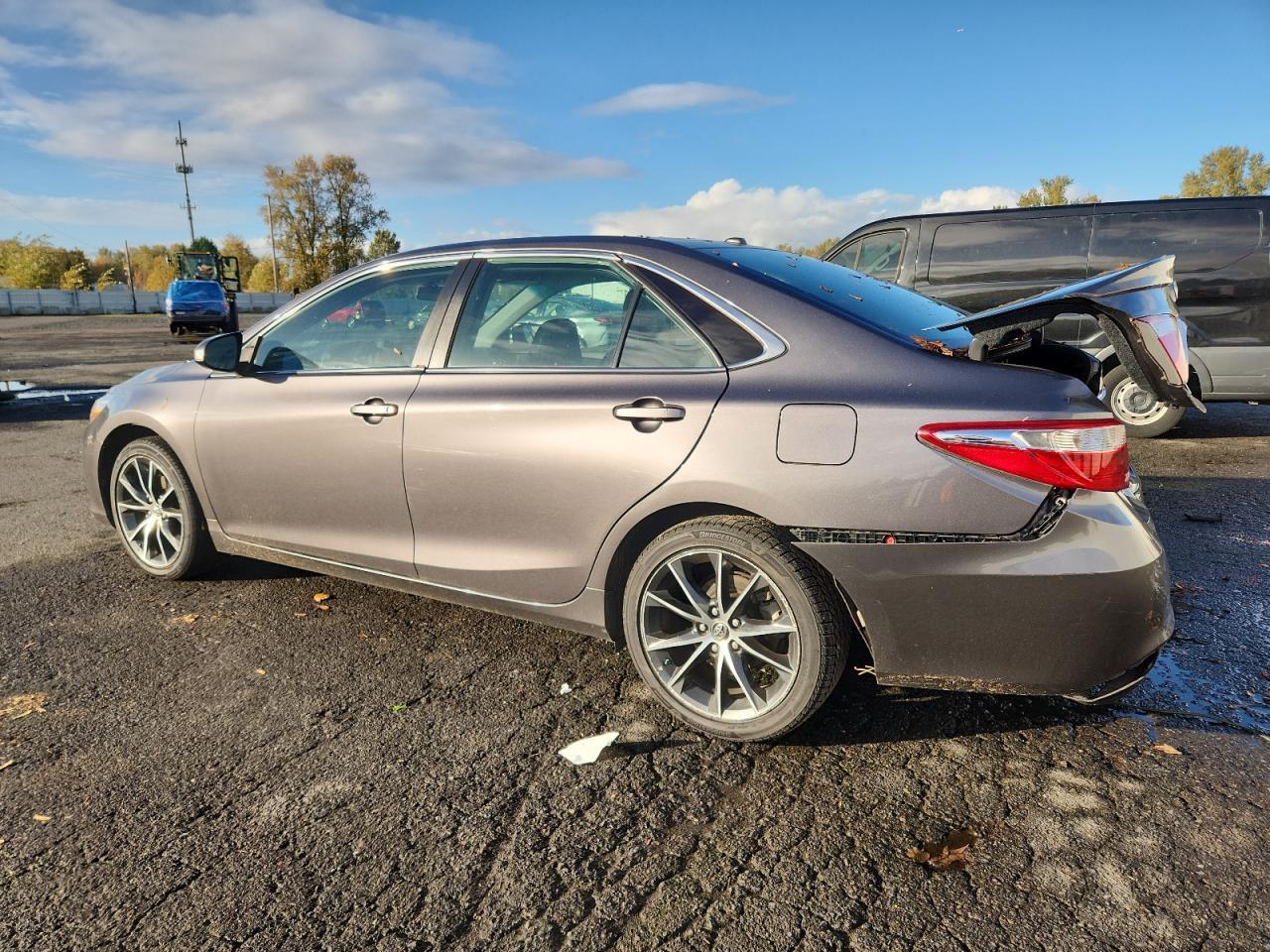2016 TOYOTA CAMRY