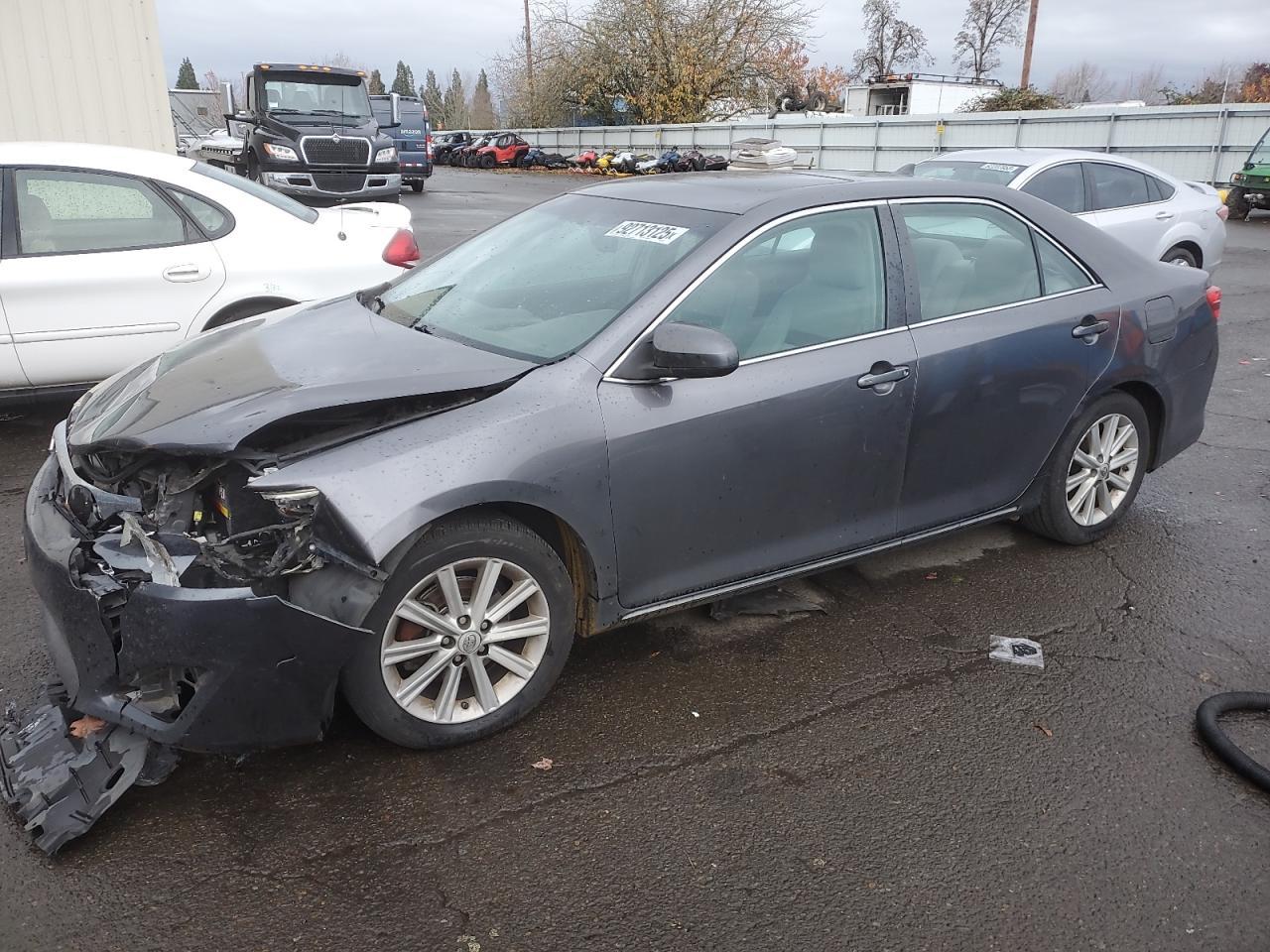 2013 TOYOTA CAMRY