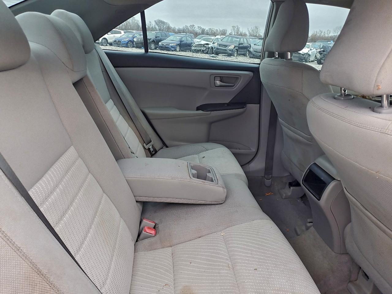 2016 TOYOTA CAMRY