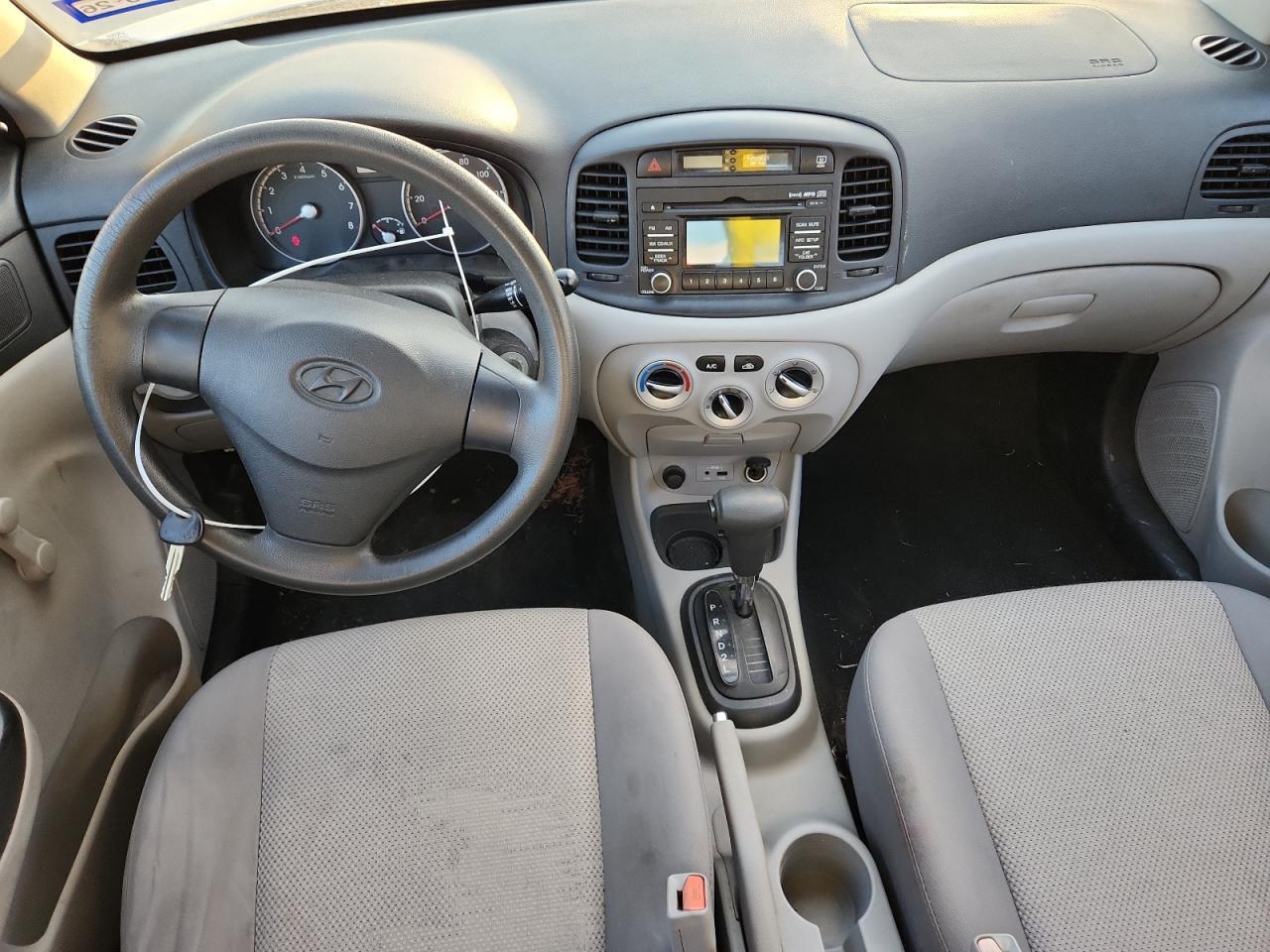 2011 HYUNDAI ACCENT