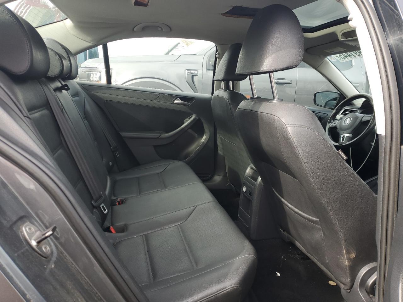 2012 VOLKSWAGEN JETTA