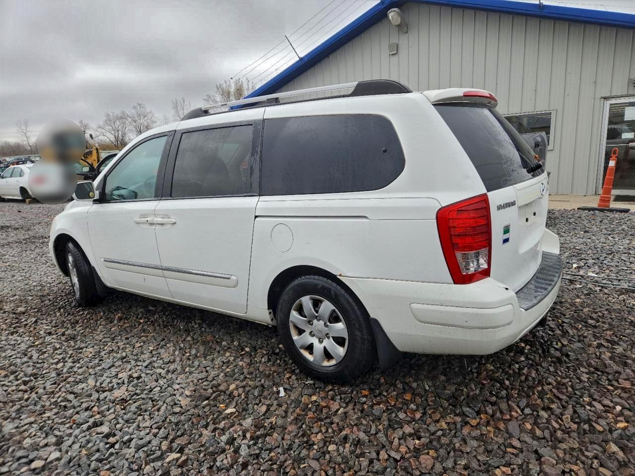 2007 HYUNDAI Entourage