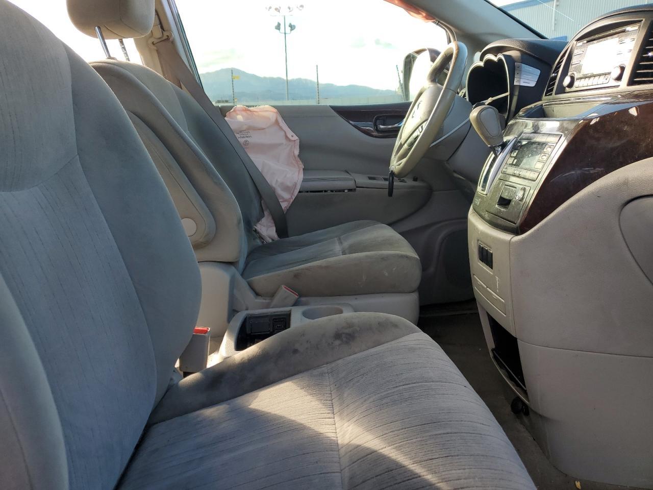 2013 NISSAN Quest
