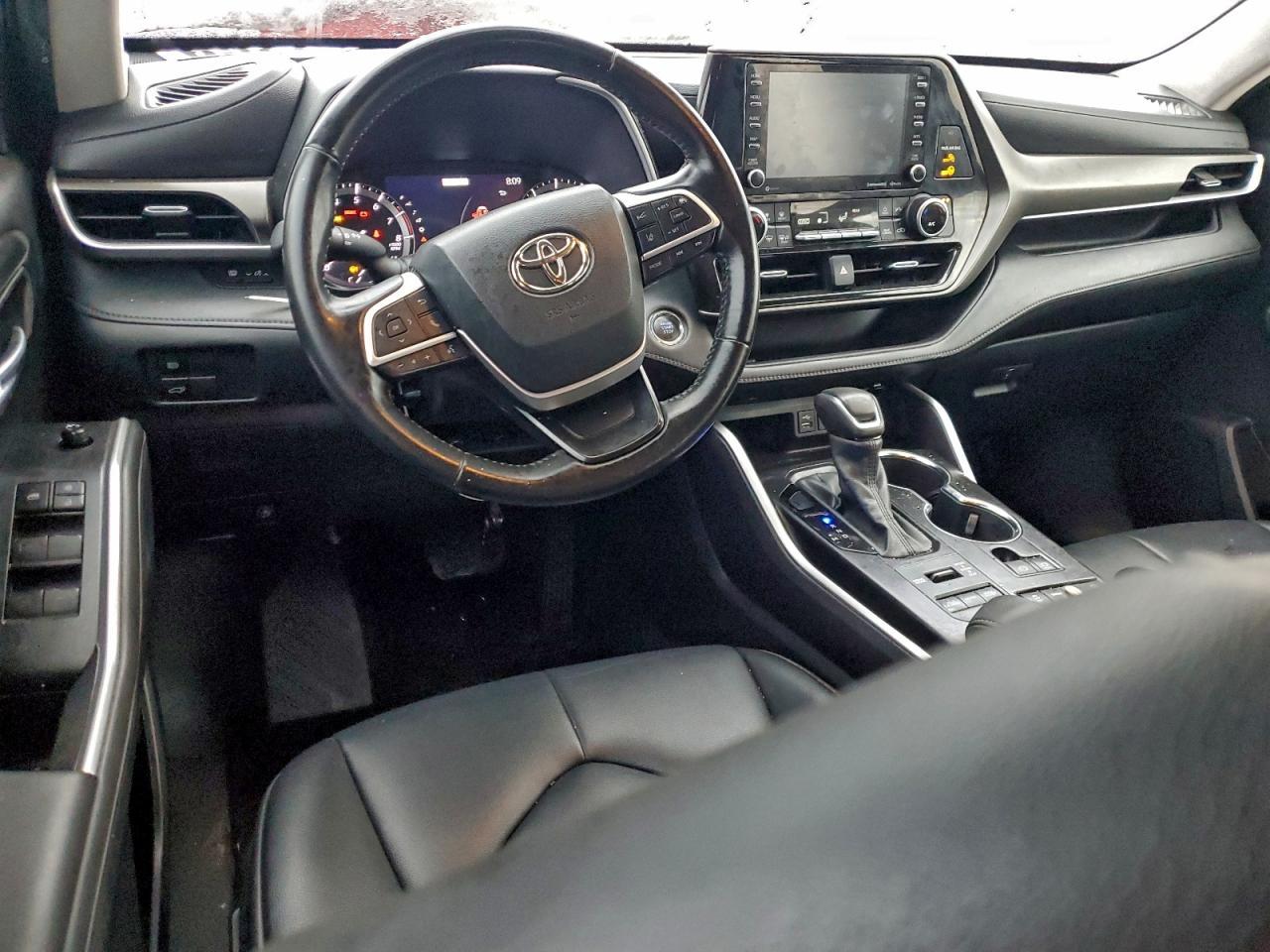 2022 TOYOTA HIGHLANDER