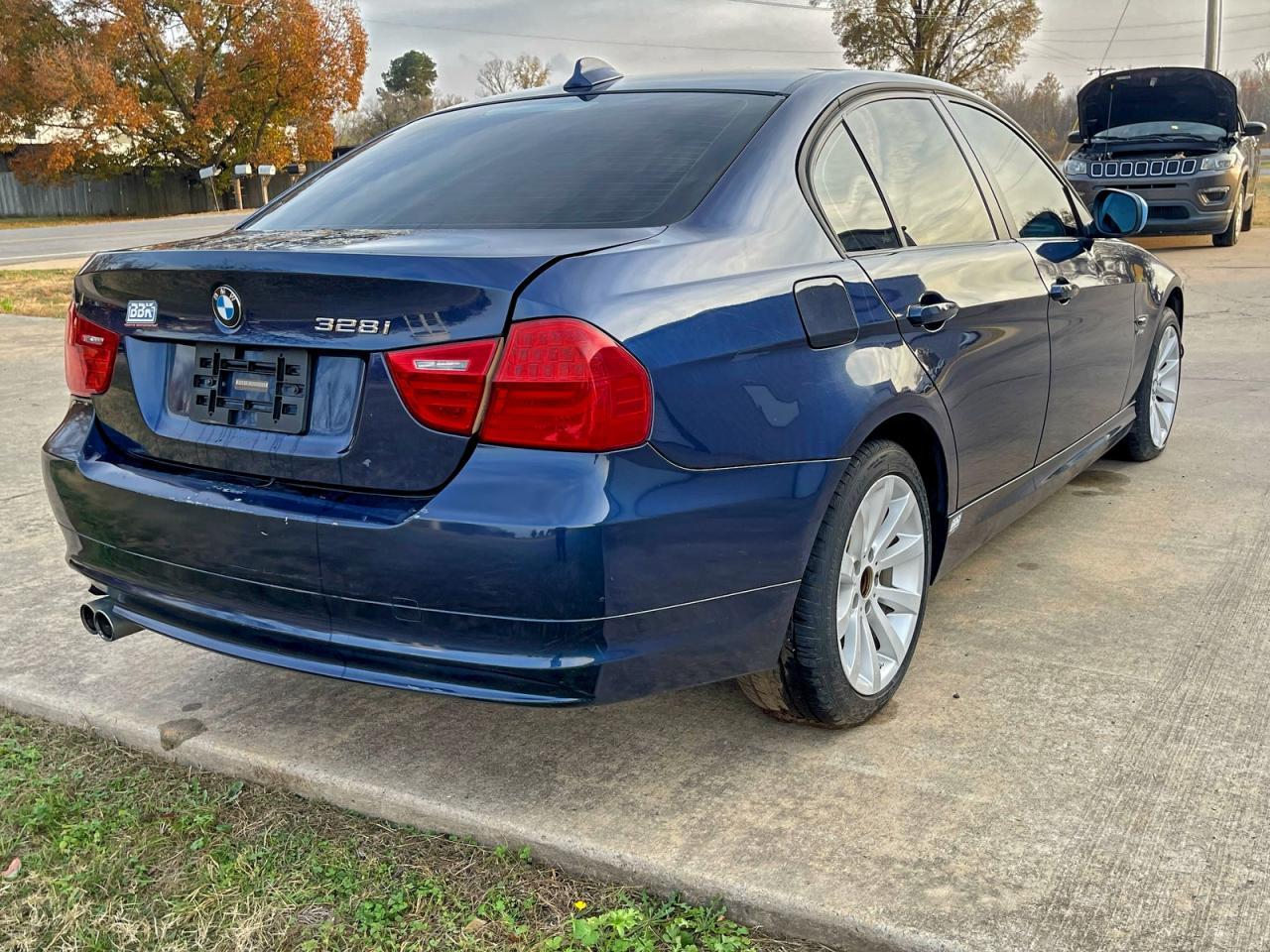 2011 BMW 3 SERIES