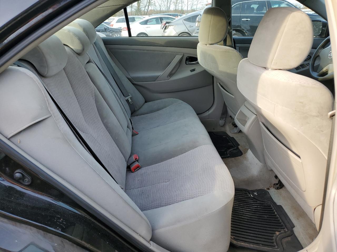 2011 TOYOTA CAMRY