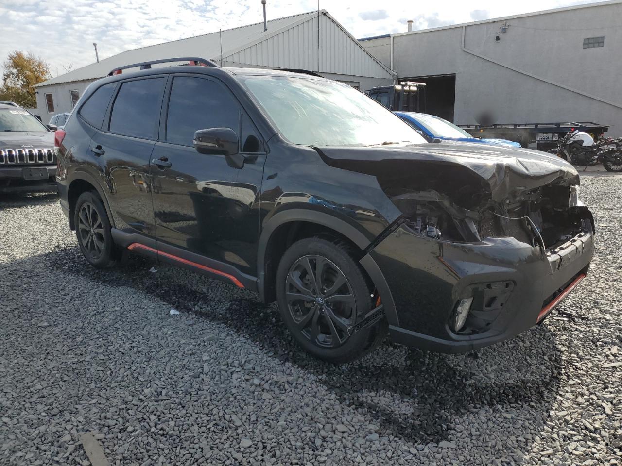 2021 SUBARU FORESTER