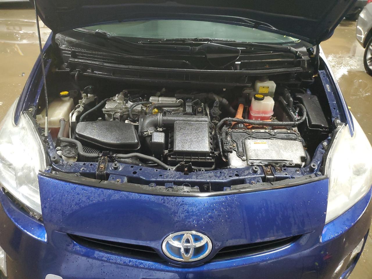 2011 TOYOTA PRIUS