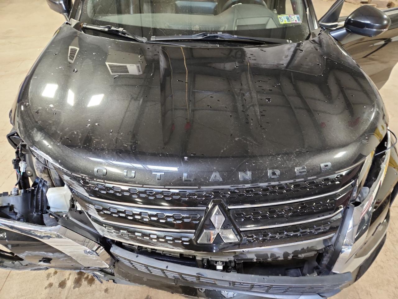 2022 MITSUBISHI outlander