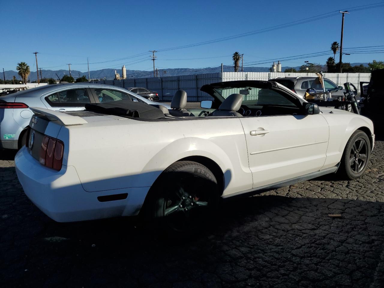 2006 FORD MUSTANG