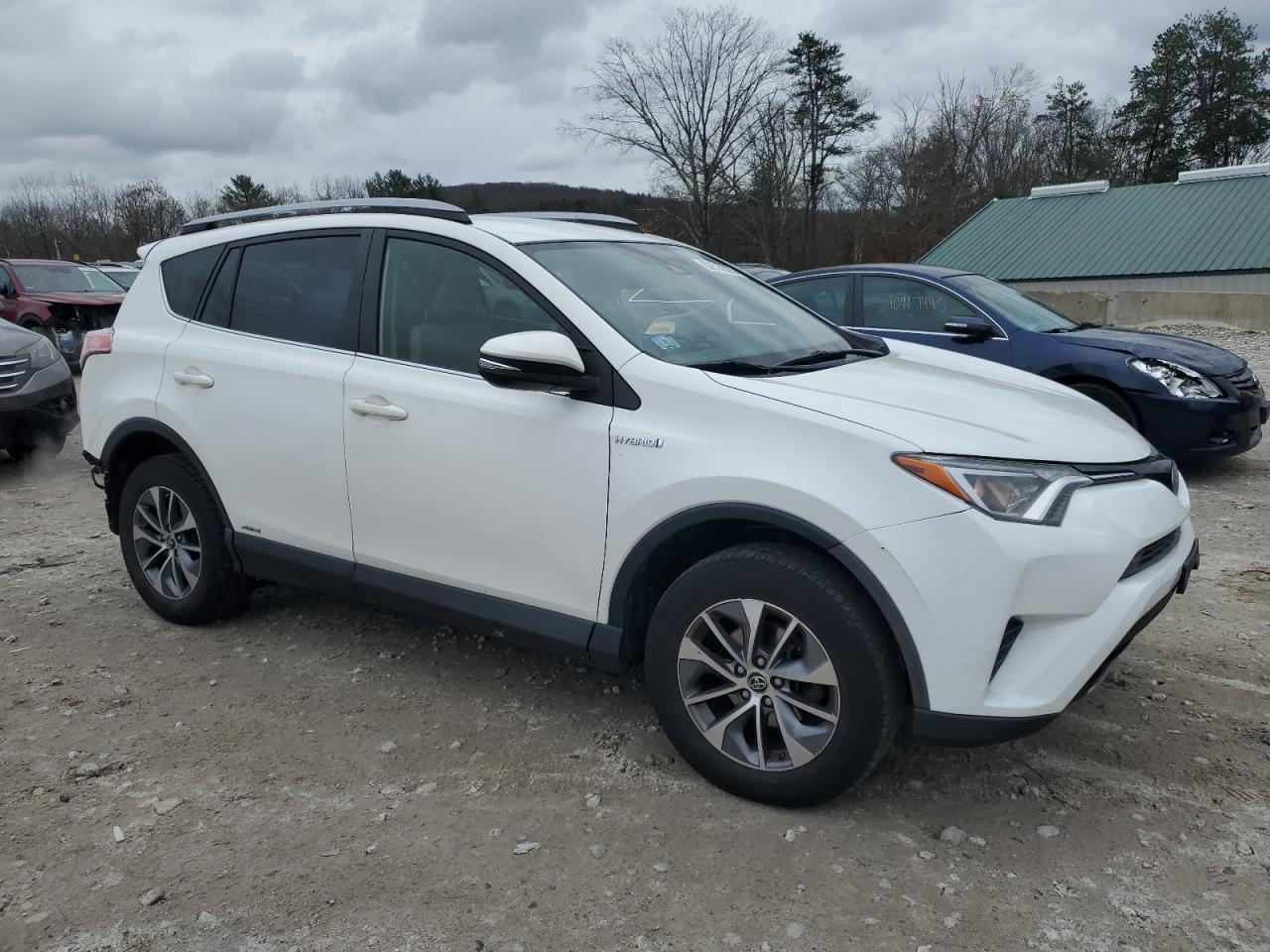 2018 TOYOTA RAV4